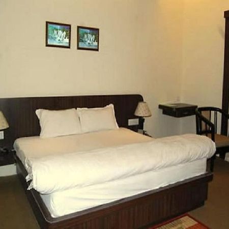 Hotel Royal Panna Shahjahanpur Exterior foto